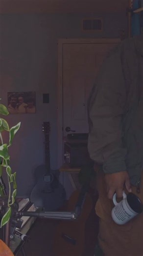 Rafael Rovelo on Instagram: "La Inquietud - Raffy 15 De Enero. ☁️LINK EN BIO☁️🍃 #quelindateves #quelindatevesraffy #lainquietudraffy #raffymusica #raffycanta"