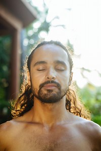 Psychology’s Short-Lived Experiment With Nude Psychotherapy