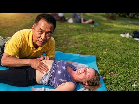 Luo Dong Spiritual Chi Massage Women Body In Public Park 园按摩罗东公 #luodong