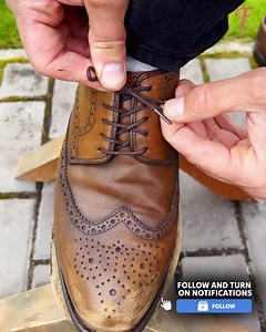 114K views · 274 reactions | Clever businessman cleans, shines and repairs shoes on the spot. | Tips & Tricks | Facebook