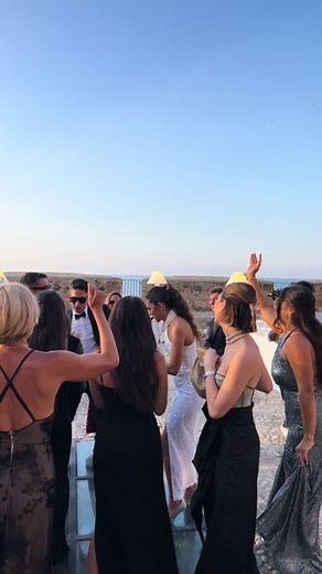 Sicily Wedding Saxophonist: Jubel Saxophone Player at Castle Party