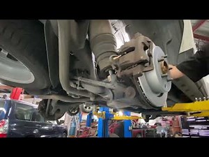 How to release a faulty electric hand brake on Land Rover Discovery 4 and actuator replacement tips