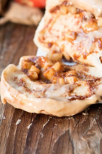 apple pie pull apart bread with maple glaze - oh sweet basil