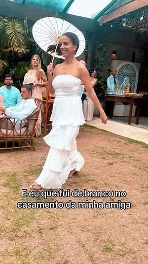 Escolhendo Madrinhas: Vestido Branco no Casamento