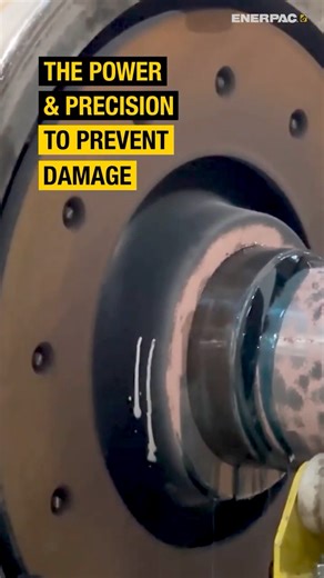Removing Huge Train Wheels Without Damage #TrainMaintenance #HydraulicPullers #Enerpac