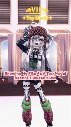 SHOWING MY FITS AS A TOP MODEL BEFORE I DELETE THEM 💕 #dresstoimpress #dti #dtiroblox #shorts