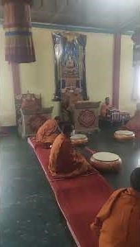 Buddhist Monks 🙏🙏🙏 - Deep Voice Chant - Tibetan Buddhist Prayer 💫