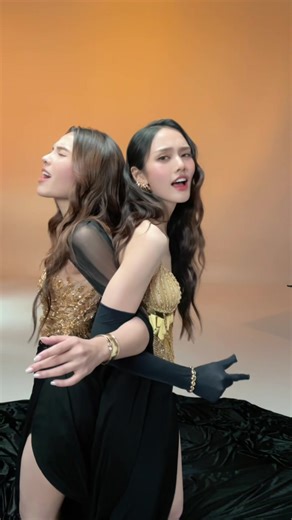 อยากเป็นคนนั้น…คนที่กดบัตร ”LMSY BE MY ROMANCE FANCON PRESENTED BY หมึกกรุบ“ ทัน!!! ✨ @LMlookmhee @sonya 🎫 TICKETS ON SALE 🗓️ 4 APRIL 2026 | 10.00 A.M. (GMT 7) AT THAITICKETMAJOR #LMSYBeMyRomanceFanConPresentedbyหมึกกรุบ #LMSY #changeartist