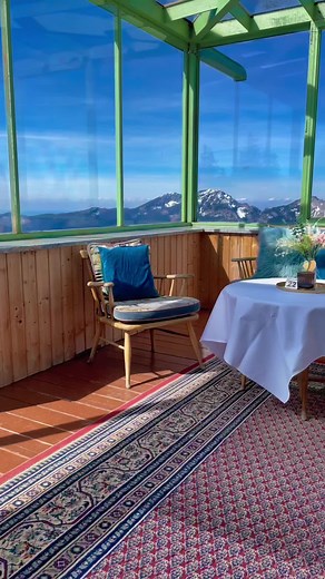 Frühling am Predigtstuhl! 🌷 Wir genießen die Sonne 😎☀️ #predigtstuhl #predigttuhlbahn #bahn #badreichenhall #reichenhall #berchtesgaden #berchtesgadenerland #salzburg #salzburgerland #sonne #frühling #sommer