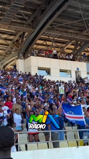 25K views · 128 reactions | ¡¡HISTORICO!! Cabo Verde se clasificó a una Copa del Mundo por primera vez en toda su historia. Le ganaron la batalla por el boleto directo a Camerún. Cabo Verde es el país más pequeño en territorio que se mete a la máxima fiesta del fútbol, tiene un poco más 500,000 habitantes y estará presente en el Mundial 2026.  | Mix 89.9 Fm | Facebook