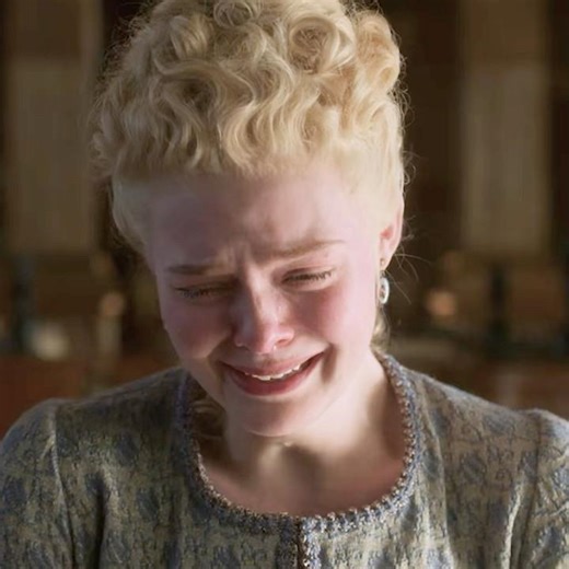 She chooses to act weak to keep the throne.#drama #history