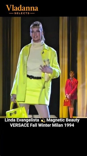 1994 • Linda Evangelista ✨ Legendary Supermodel • VERSACE • Fashion History Milan FW