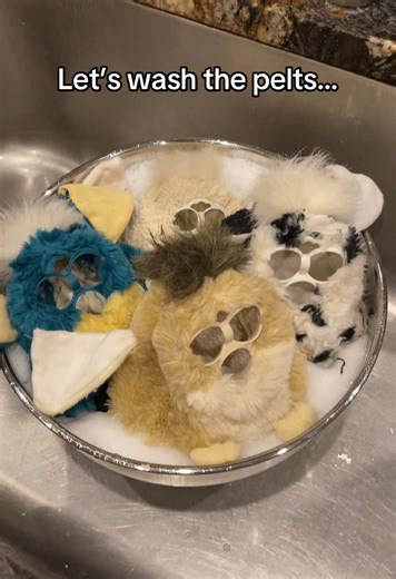 Furby vs Gremlin: A Fun ASMR Experience