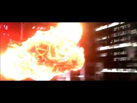 Fantastic Four / Johnny Storm / Hero