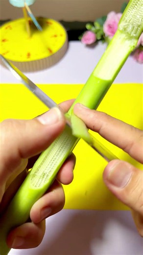 toys made from banana leaf stems || đồ chơi tuổi thơ từ cuống lá chuối #diy #banana
