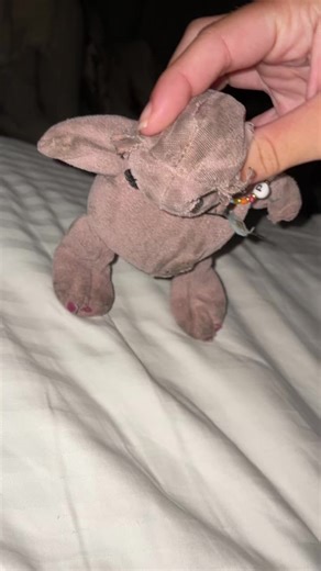 Puff (@poopfluzzle)’s videos with original sound - .