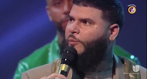 Con este mensaje se despidió Farruko de su carrera musical en el género del reguetón.🙏🏻 #PremioLoNuestro | XY905