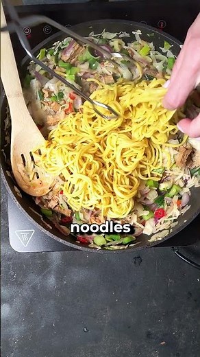 easy cheap recipe ready in 15 minutes Stir Fry Noodles with Vegetables and Asian Tofu