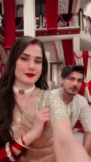 It’s not easy to make Ranbir smile… but for Shivangi, it takes just seconds ❤️✨ #rangbaazidilonki