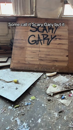 Exploring Abandoned Gary, Indiana: A Look at the Magic City's Decay