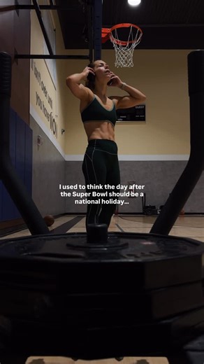 Katie Nessel | Sober𝘪𝘴𝘩 Mom on Instagram: "I woke up feeling like crap so many Monday mornings, especially after Super Bowl Sunday. If you are too I’m so proud of you for being here today, and it’s never too late to start drinking less. Here are 5 things I’d do today to help me drink less alcohol all week long. 1. Throw out leftover alcohol - your body is NOT a trash can. It’s ok to dump $6 of leftover Chardonnay instead of starting at it tonight. 2. Head to the grocery store & stock your fri