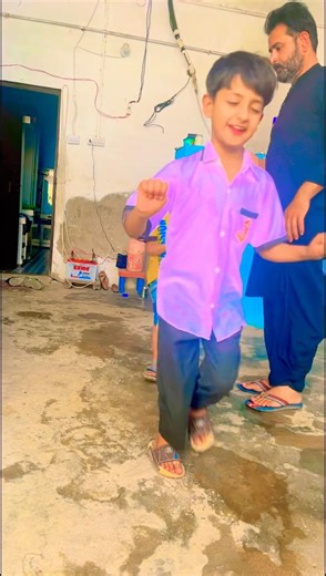 Special effects Animated train that stops when you wave #2