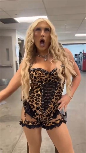 TIFFANY STRATTON AND R TRUTH JUST DROPPED TIK TOK OF THE YEAR 😂 #TiffanyStratton | WWE Girls