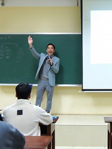 🌟 3 CÔNG THỨC ĐỘC QUYỀN CHINH PHỤC TIẾNG ANH 🌟 ✅ 3 công thức đơn giản giúp bạn vượt qua mọi câu tiếng Anh phức tạp ✅ Xây dựng phản xạ tự nhiên, nói viết chuẩn như người bản xứ ✅ Phù hợp cho mọi trình độ, từ mới bắt đầu đến nâng cao ✅ Vượt qua các kì thi TOEIC, IELTS, B1, B2 dễ dàng. 👉 Áp dụng 3 công thức SEC – Tiếng Anh không còn là thử thách! ------------------------------------ 👉 ANH NGỮ SEC – chinh phục tiếng Anh chỉ với 3 Công Thức 📌 Đăng ký học thử MIỄN PHÍ ngay tại: https://anhngusec.
