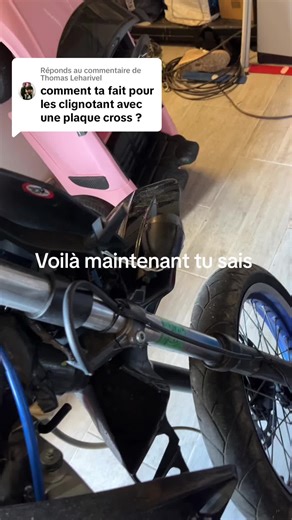 Installation des clignotants sur une Derbi 50cc