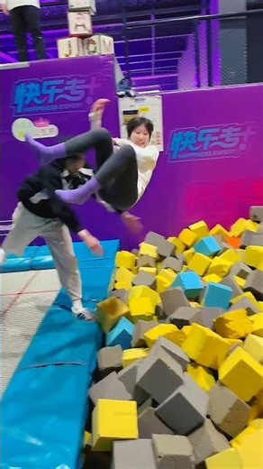 This 😝😲 Park has some of the best trampoline around #trend#trampoline#jump