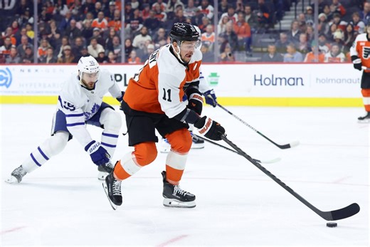 Travis Konecny leaves Flyers game under mysterious circumstances as injury list grows