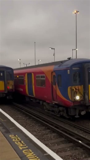 South Western Class 455’s #train #trainspotting #railwaycontent #railtrack #railway #class455 #455