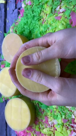 Best Satisfying on Instagram: "Soap Boxes With Starch 🤍🤍 Vb @nostress_soap #asmr #asmrsoap #soapasmr #soap #soaps #relaxing #relaxingsounds #stressrelife #satisfyingasmr #trending #reels #soapcrushing #glitter #soapwithstarch #soapboxes #crispysoap #crumblysoap #asmrcrumble"