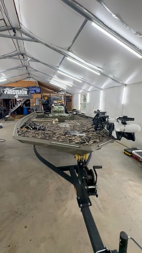 Walk around of our grizzly 1860cc #thumpgel #makefishinggreatagain #boatsandpoles #topwaterblowup #fishtok #fishbook #onlyfins #hooksandlooks #justgofishing #lewissmithlake | Joshua Burleson