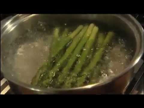 Rachel Allen Asparagus with Easy Hollandaise Sauce