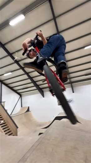 Max Fredriksson on Instagram: "Starting to feel solid on the bike again 🙌🏽 🤳🏽: @theodorgawelek"