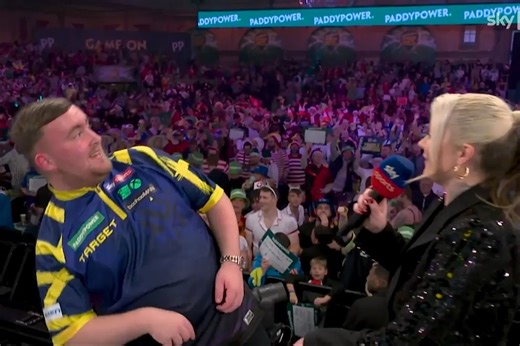 Luke Littler fights off Ally Pally wasp as iconic insect derails post-match interview after World Darts Championship opener