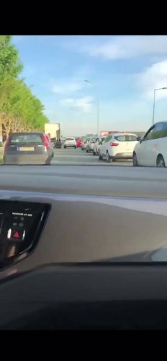 1.4M views · 3.5K reactions | Le restaurant Mc Donald's de Moissy-Cramayel a rouvert son drive ce lundi. https://urlz.fr/ctpB  Et ça donne ça 樂 (vidéo: Valentine Pelous) | La République de Seine et Marne | Facebook