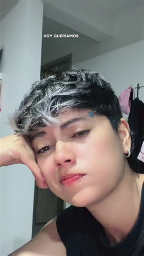 Videos de Ness 👻 (@ness_boo) con “Cute - Aurel Surya Lie”