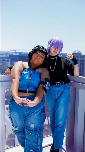 Zoey and Mystery cosplay From Kpop demon hunters!Cosplayers are Ubehime an shy.nyan_cosplay #otakon