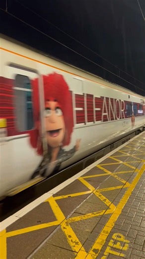 LNER class 801225 ‘Eleanor’ arriving at Newark Northgate. #train #lner #eleanor #class801