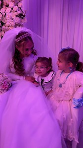 569K views · 15K reactions | What happens at the beginning of an Orthodox Jewish wedding? #wedding #jewish #bride #veiling #kabbalatpamin | Miriam Malnik-Ezagui | Facebook