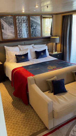 Luxurious Cunard Queens Grill Q5 Cabin Experience on Queen Mary 2