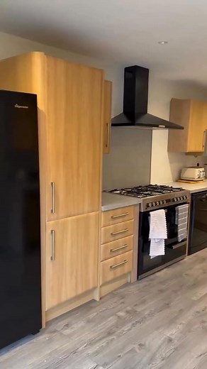 Kitchen glow-up incoming! ✨ From blank canvas to dream kitchen – mystoneyhome have totally transformed their space with our Shaker Classic kitchen in Cashmere Matt, and we’re obsessed 😍 Save this for your kitchen renovation inspo! 📌 | Wren Kitchens