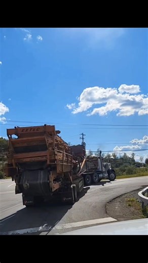 Moving the screening plant to the next job. 😎 | STOUT Excavations