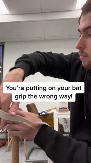 How to Properly Grip a Baseball Bat