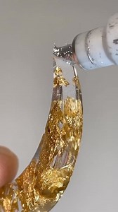 137K views · 782 reactions | What color should I paint next? Gold, silver, copper, rose gold? Let me know in the comments ⬇️ #artbymalhotra #satisfying #resincraft #resinartist #WeirdlySatisfying | Art by Malhotra | Facebook