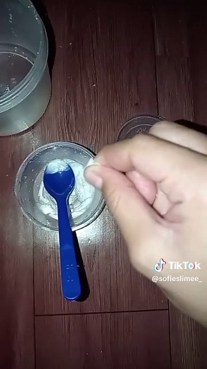 How to Make Slime with Shampoo and Salt