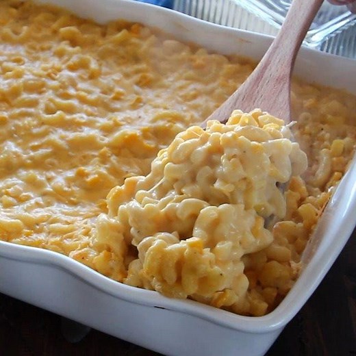 19K views · 154 reactions | RECIPE HERE --> https://www.julieseatsandtreats.com/creamy-corn-macaroni-and-cheese-casserole/ Mix your side dish up with this hearty Creamy Corn & Macaroni Casserole!  | Julie's Eats & Treats - Easy, Family Friendly Recipes | Facebook