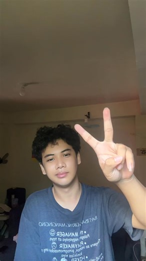 “Transition of Proper Grooming” Juan Miguel S. de Leon BSTM 1A2-ABM Sec 538 | Macro Perspective of Tourism and Hospitality Submitted to: Sir Oddy Q. Villanueva College of Tourism Management - SVCC [ FOR SCHOOL PURPOSES ONLY! ] | Miguel De Leon